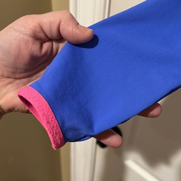 Girls Lilly Pulitzer swim Rashguard - Picture 6 of 9